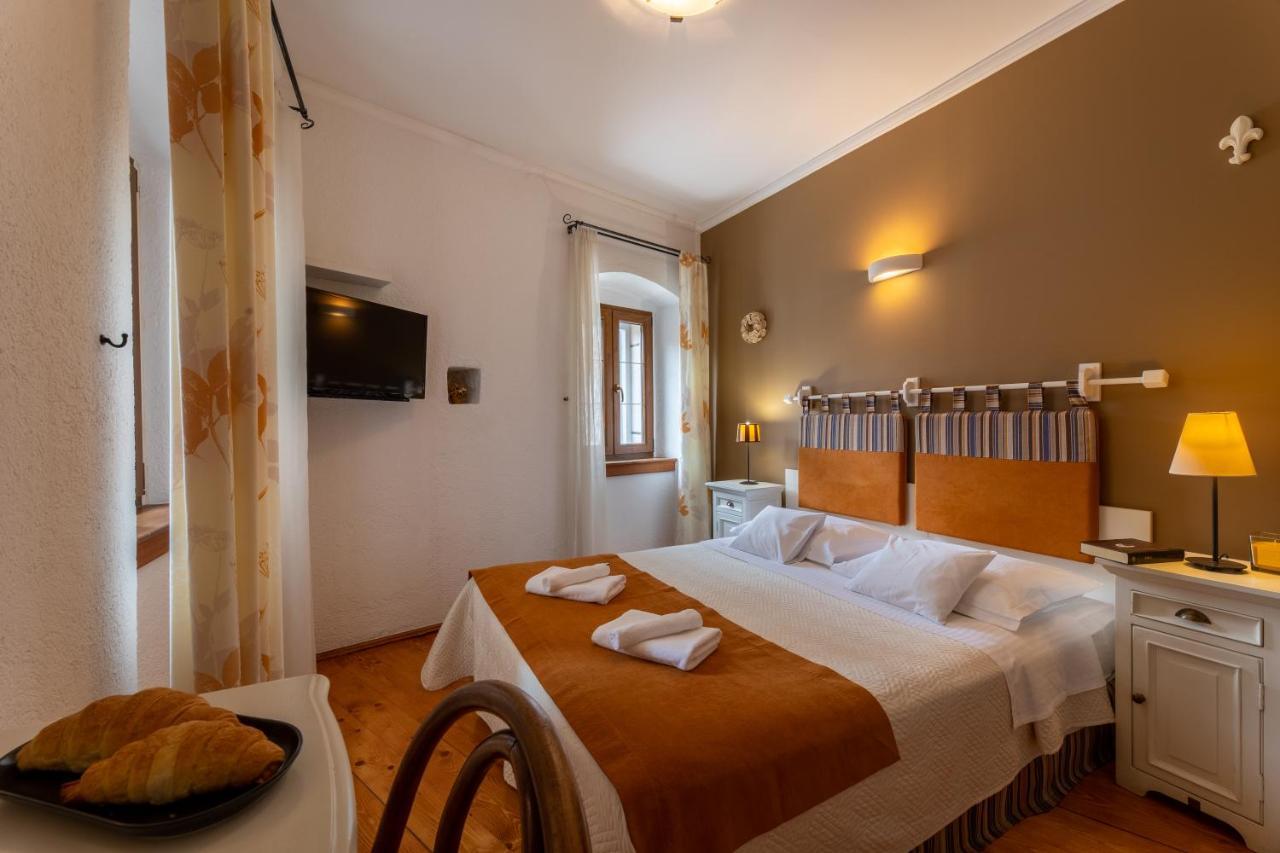 Vanjaka Bed And Breakfast Trogir Exterior foto